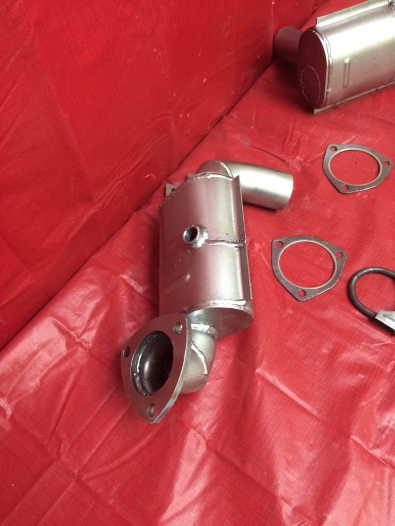 Jaguar XType 2.5L V6 Rear Manifold Catalytic converter 2002 2003 2004