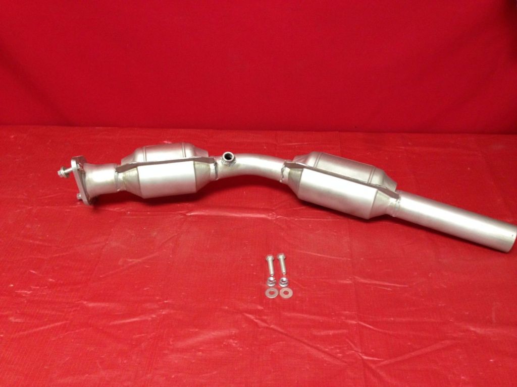 Toyota Matrix XRS 2ZZ-GE engine Catalytic Converter 2003 2004 2005 2006  2007 2008 FWD Model