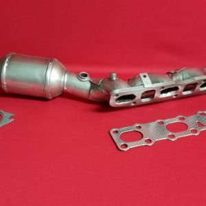 Nissan Armarda 5.6L V8 Diver Side of Front Manifold Catalytic Converters 2005 2006 2007 2008 20009 2010 2011 2012 2013 2014 2015 (Copy)