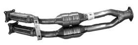 Volvo S80 4-Door Sedan 2.8L DOHC Turbocharged FWD Catalytic Converter 1999 2000 2001